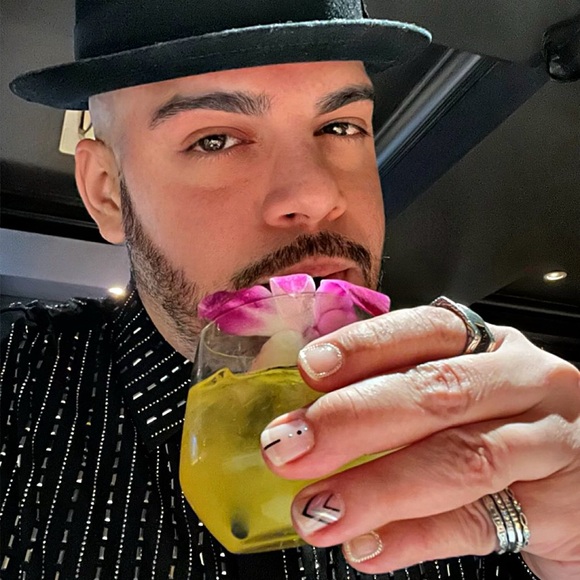 Meet your Posher, Ben - Picture 2 of 4